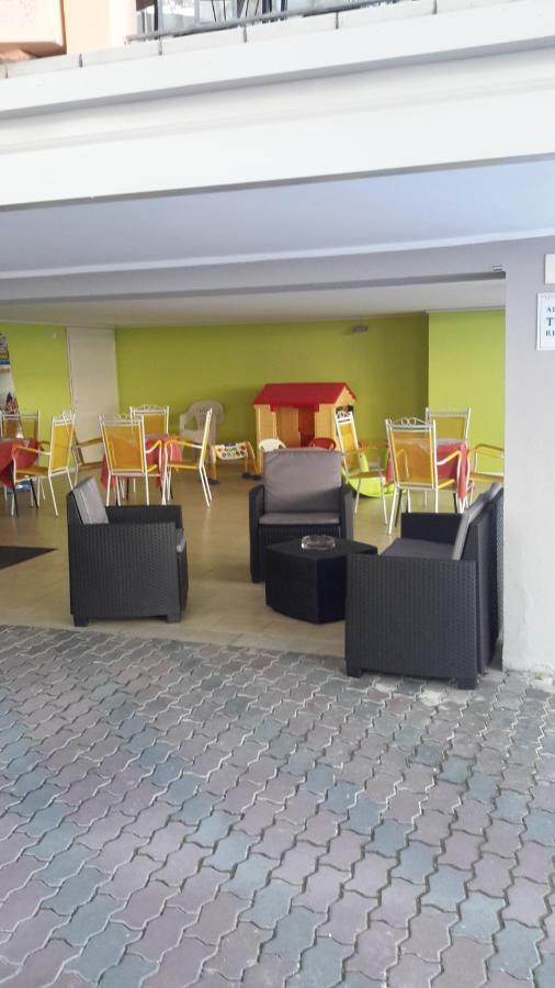 Hotel Très Jolie Rimini Esterno foto